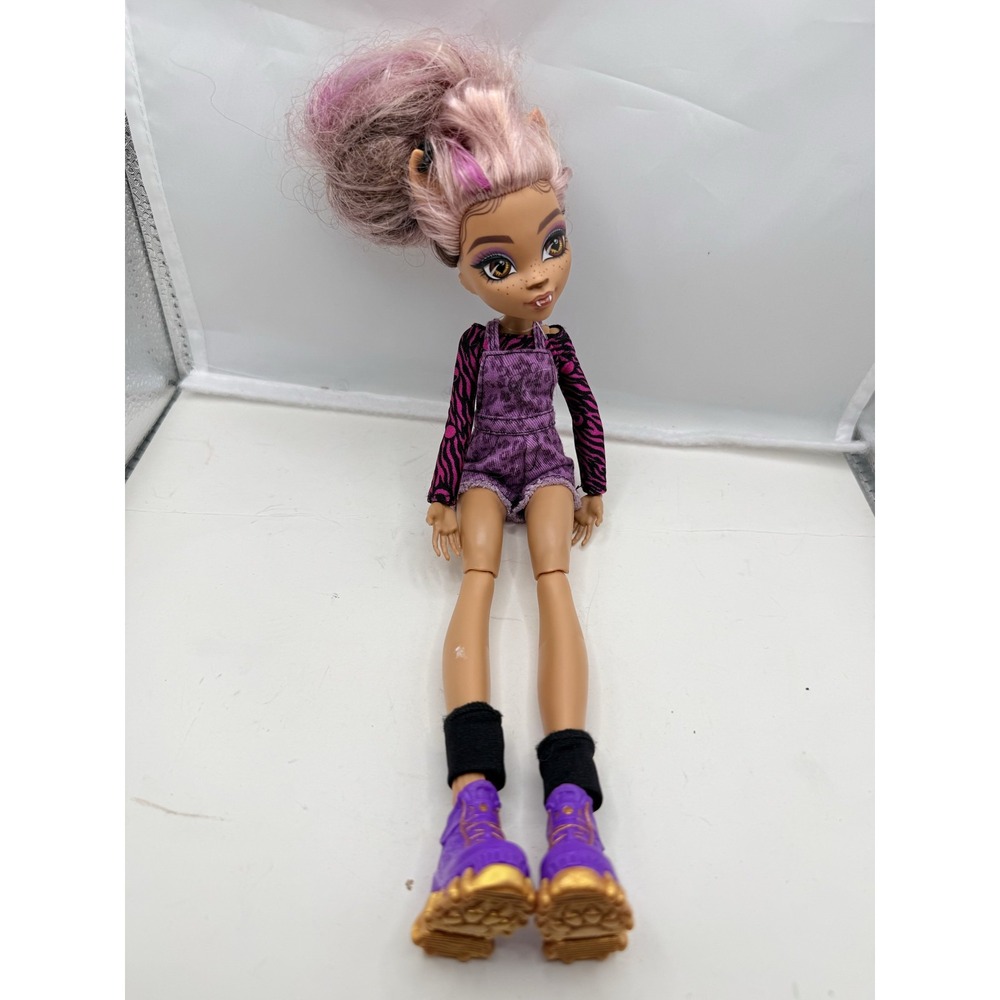 Mattel Monster High Clawdeen Wolf G3 Faboolous Friends Fashion Doll 2022